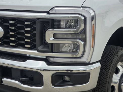 New 2026 Ford F350 XLT w/ XLT Premium Package AWD/4WD image 10