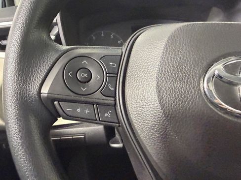 Used 2024 Toyota Corolla LE image 31