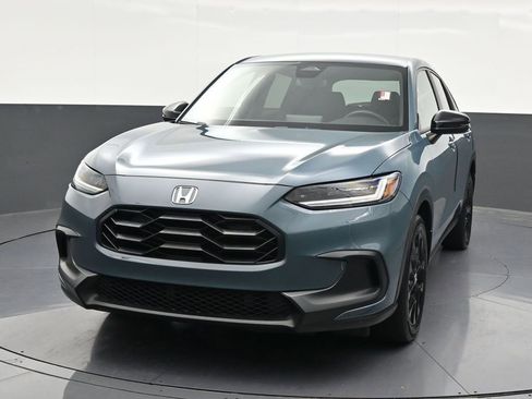 Used 2023 Honda HR-V Sport image 8