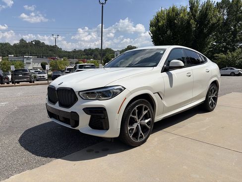 Used 2023 BMW X6 xDrive40i w/ Executive Package AWD/4WD image 4