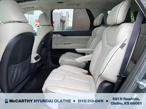 Used 2023 Hyundai Palisade Calligraphy w/ Cargo Package FWD image 5