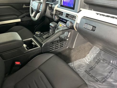 Certified 2024 Toyota Tacoma TRD Sport w/ TRD Sport Upgrade Package image 18