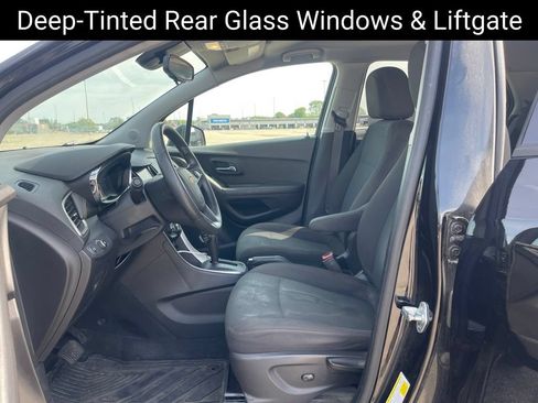 Used 2020 Chevrolet Trax LS w/ Tint and Cruise Package FWD image 12