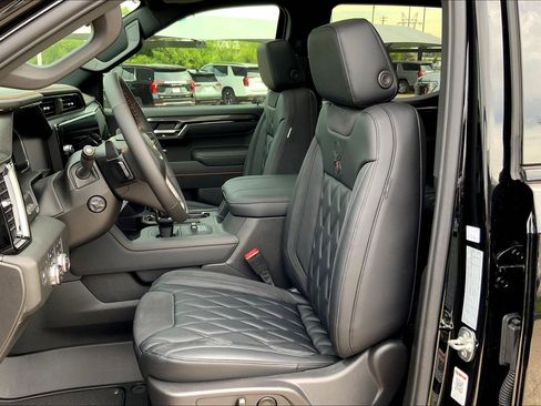 New 2025 GMC Sierra 1500 AT4 w/ AT4 Premium Package image 10