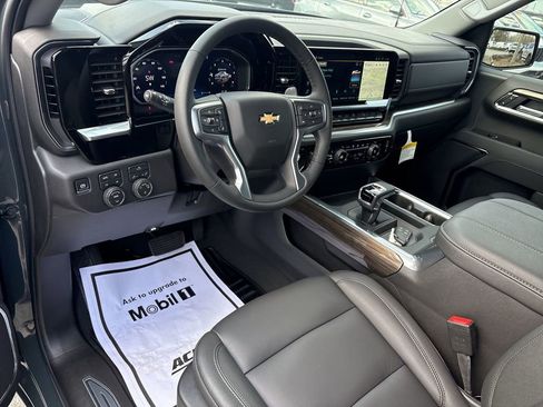 New 2026 Chevrolet Silverado 1500 LT w/ Z71 Off-Road Package AWD/4WD image 11