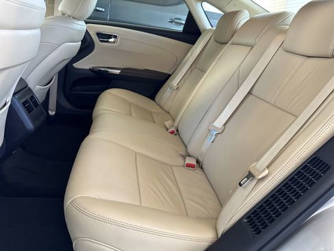 Used 2018 Toyota Avalon XLE Premium image 30