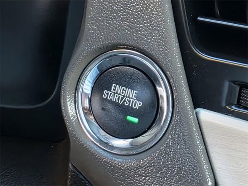 Used 2020 GMC Yukon XL Denali w/ Open Road Package image 24