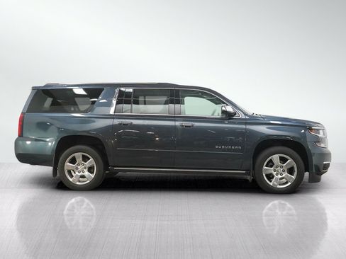 Used 2019 Chevrolet Suburban Premier AWD/4WD image 6