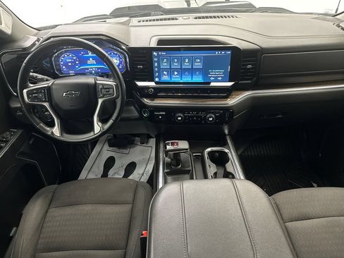 Used 2024 Chevrolet Silverado 1500 LT Trail Boss w/ Convenience Package II AWD/4WD image 22