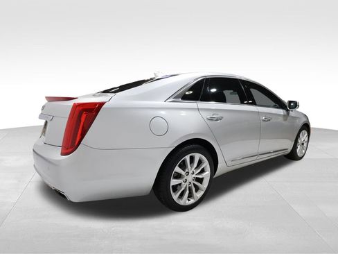 Used 2017 Cadillac XTS Luxury image 3