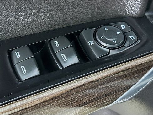 Used 2019 Chevrolet Silverado 1500 RST w/ All-Star Edition AWD/4WD image 16
