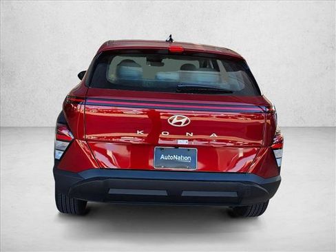New 2026 Hyundai Kona SE image 8