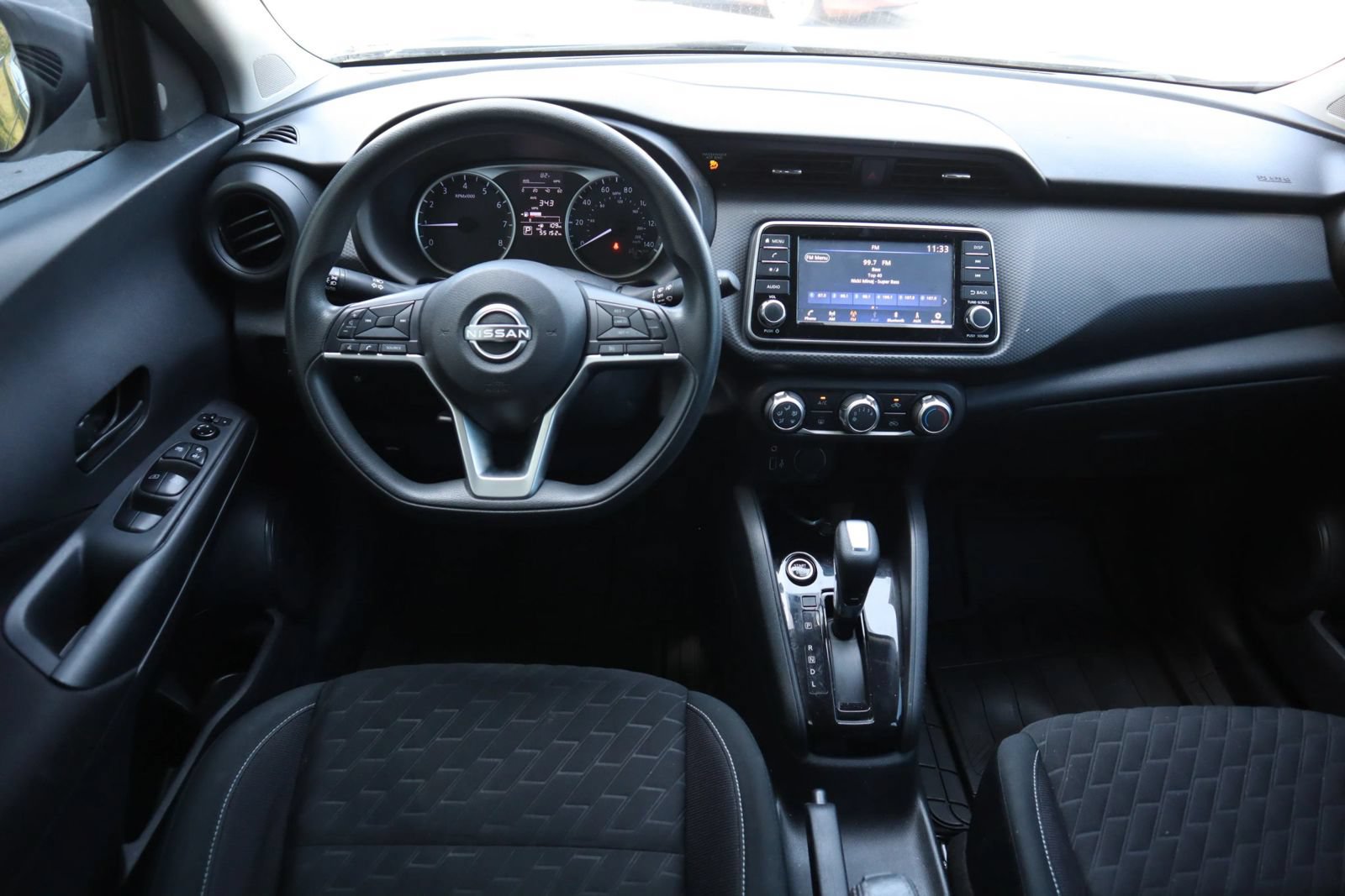 Used 2022 Nissan Kicks S FWD image 20