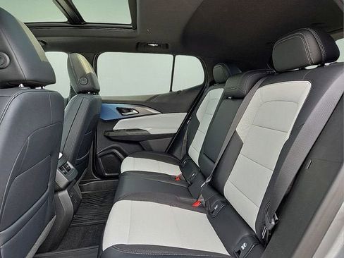 New 2025 Chevrolet Equinox EV LT w/ Active Safety Package 3 FWD image 13