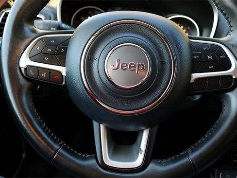 Used 2019 Jeep Compass Altitude image 20