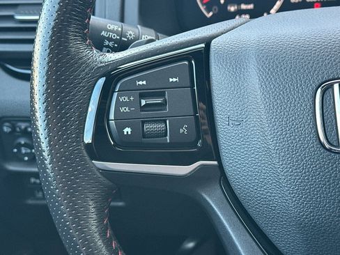 Used 2025 Honda Ridgeline Black Edition image 27