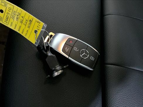 Used 2024 Mercedes-Benz GLA 250 4MATIC image 15
