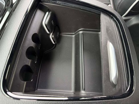 New 2026 Chrysler Pacifica Limited image 30