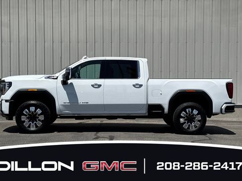 Used 2025 GMC Sierra 2500 Denali w/ Max Trailering Package AWD/4WD image 7