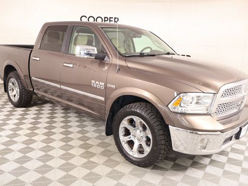 Used 2018 RAM 1500 Laramie w/ Convenience Group AWD/4WD image 1