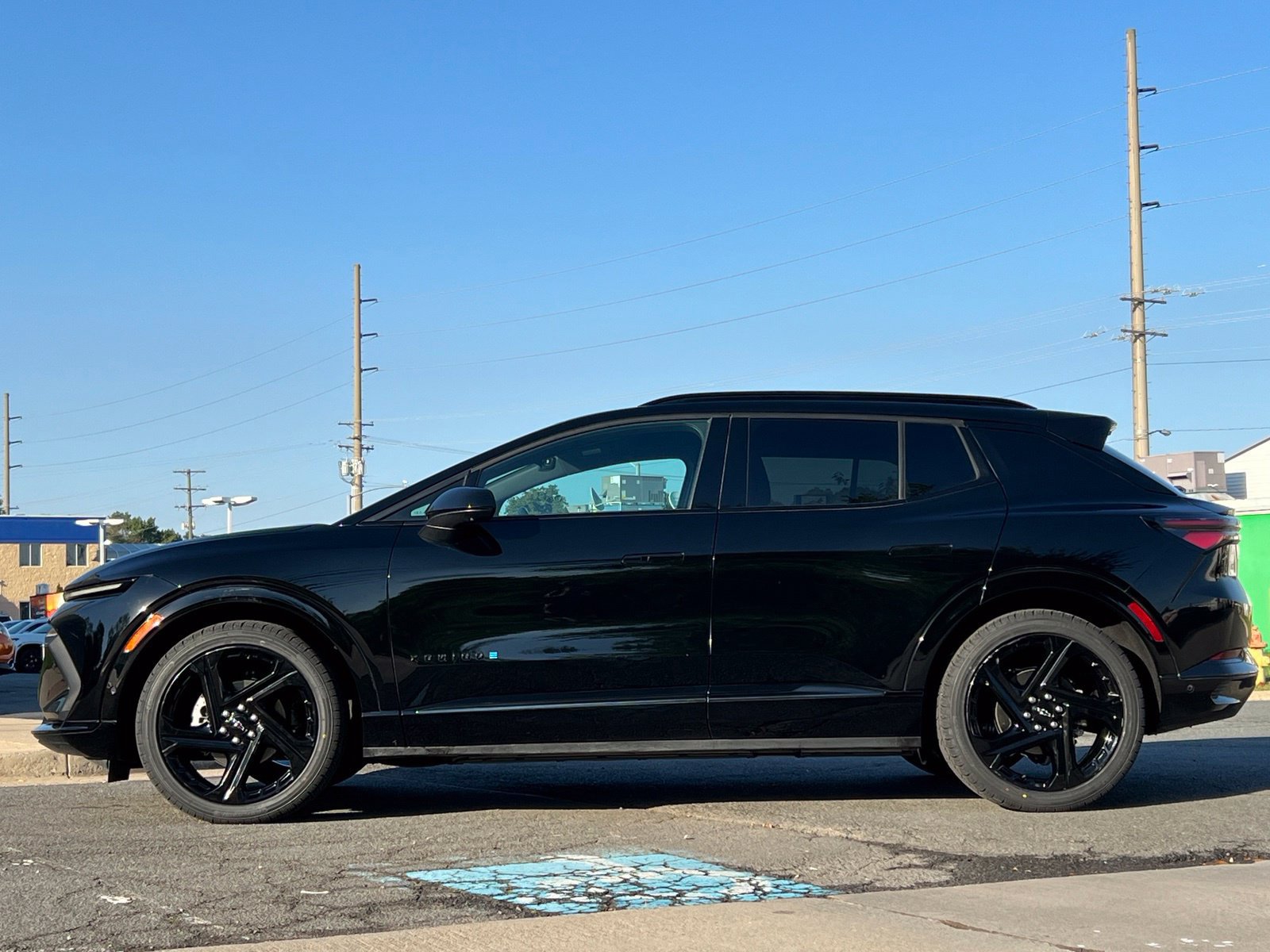 Used 2024 Chevrolet Equinox EV RS FWD image 35