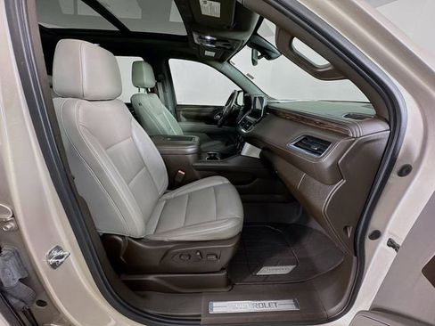 Used 2021 Chevrolet Tahoe LT w/ LT Signature Package image 33