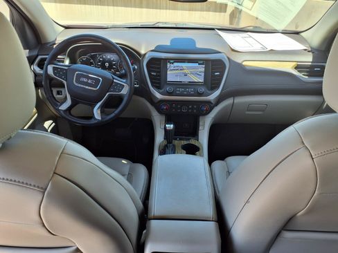 Used 2019 GMC Acadia Denali w/ Technology Package FWD image 19