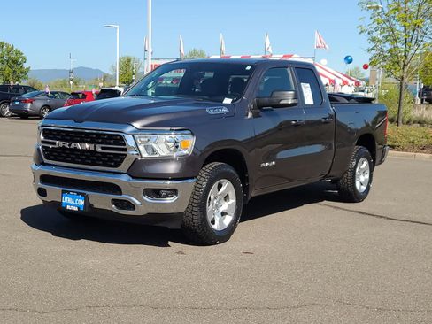 Used 2022 RAM 1500 Big Horn AWD/4WD image 1