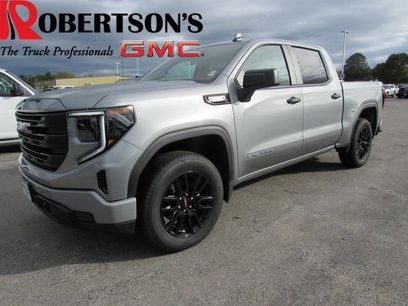 New 2025 GMC Sierra 1500 Pro w/ Graphite Edition