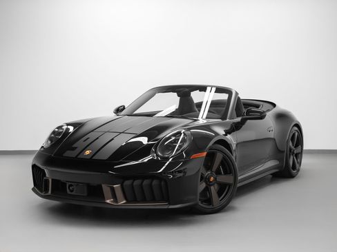 New 2026 Porsche 911 GTS RWD image 6