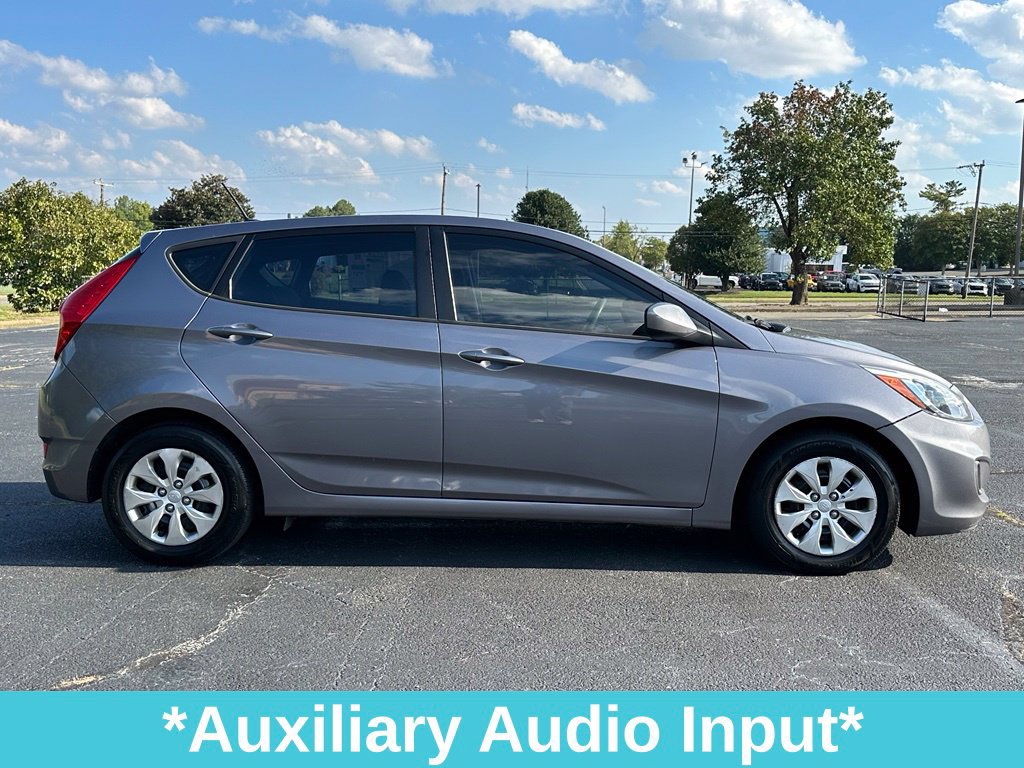 Used 2016 Hyundai Accent SE FWD image 11