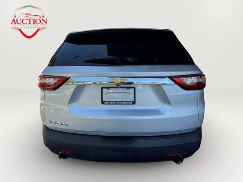 Used 2018 Chevrolet Traverse LS FWD image 6