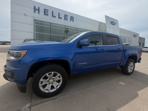 Used 2019 Chevrolet Colorado LT AWD/4WD image 3
