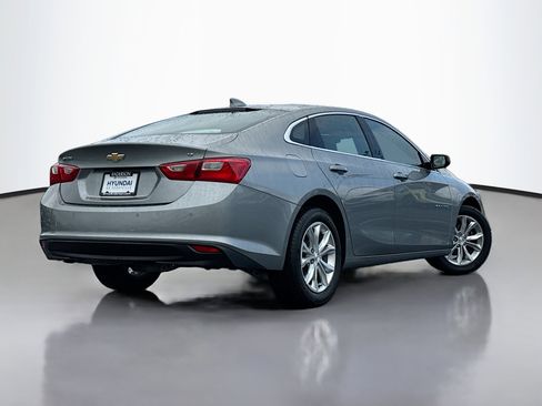 Used 2024 Chevrolet Malibu LT image 2