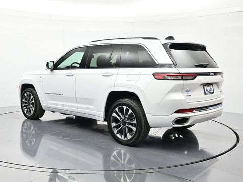 Used 2023 Jeep Grand Cherokee Overland w/ Luxury Tech Group IV image 8