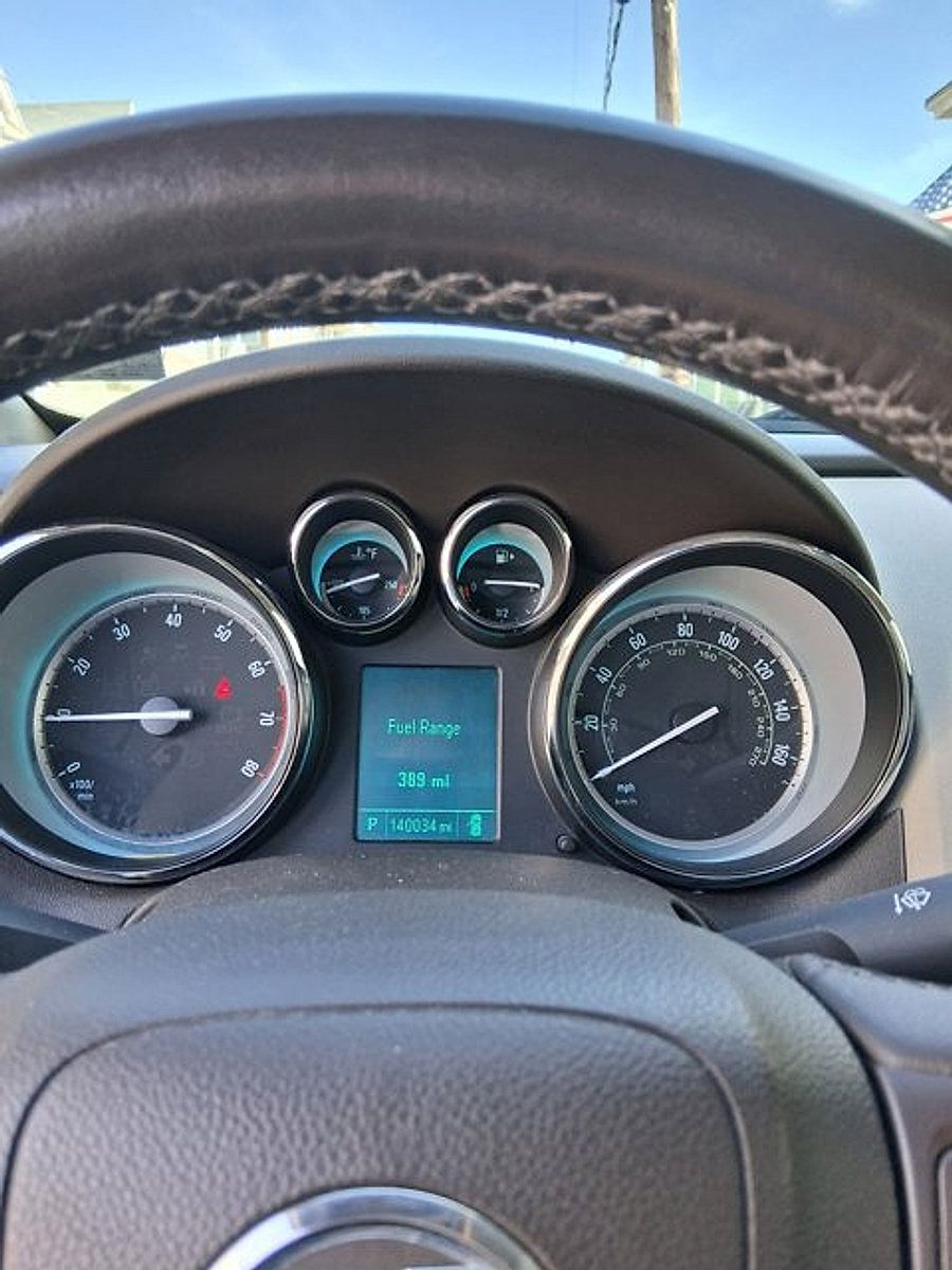 Used 2016 Buick Verano Leather w/ Experience Buick Package FWD image 3