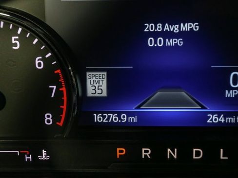 Used 2022 Ford Explorer XLT w/ Equipment Group 202A image 36