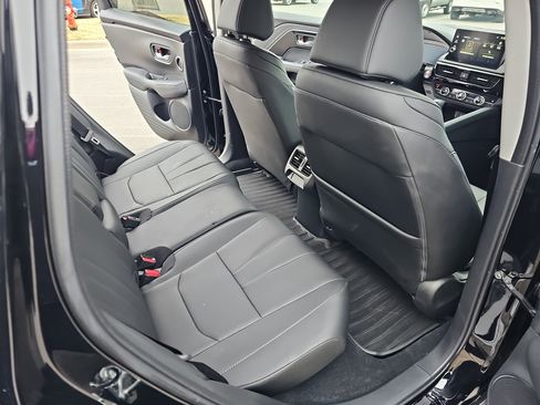 Certified 2025 Acura ADX AWD image 11