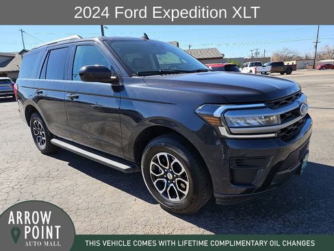 Used 2024 Ford Expedition XLT image 1