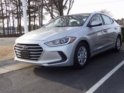 Used 2018 Hyundai Elantra SE w/ SE Connectivity Package 04