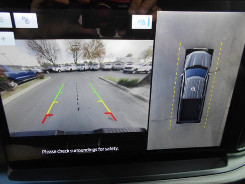 Used 2021 Ford F150 Platinum w/ Max Trailer Tow Package image 13