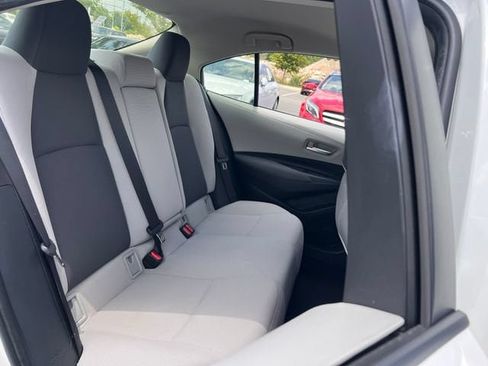 Used 2021 Toyota Corolla LE w/ LE Convenience Package FWD image 28