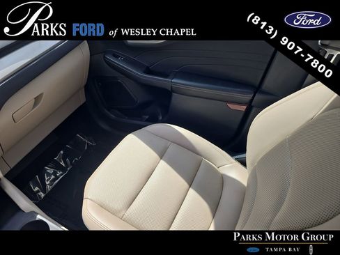 Certified 2021 Ford Escape SEL w/ Technology Package FWD image 14