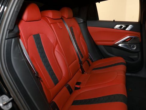 Used 2025 BMW X6 M Competition w/ Executive Package image 15