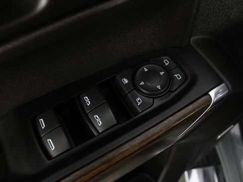 Used 2020 Chevrolet Silverado 1500 High Country image 16