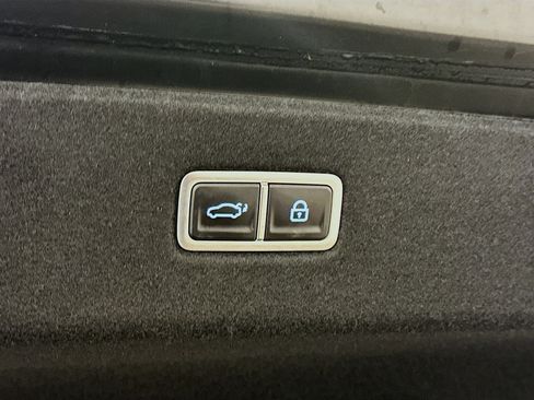 Used 2023 Hyundai Ioniq 6 SEL image 30