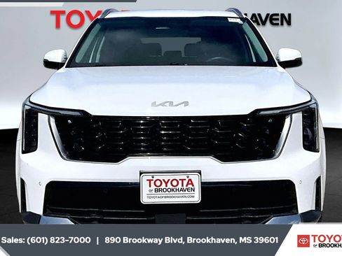 Used 2024 Kia Sorento S FWD image 3