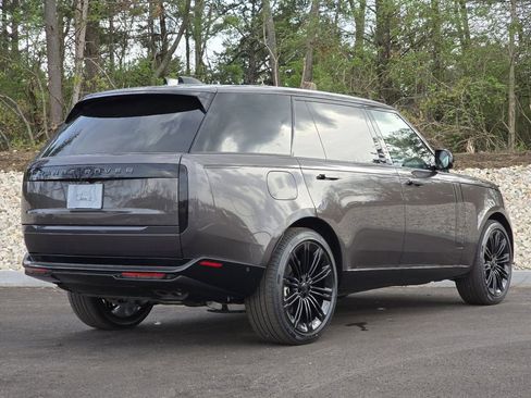 New 2026 Land Rover Range Rover Long Wheelbase SE AWD/4WD image 24