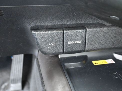 Used 2022 Toyota Camry XSE image 22