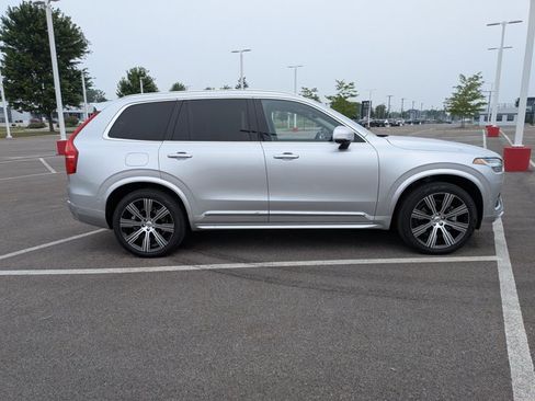 Used 2022 Volvo XC90 T6 Inscription w/ Advanced Package AWD/4WD image 4